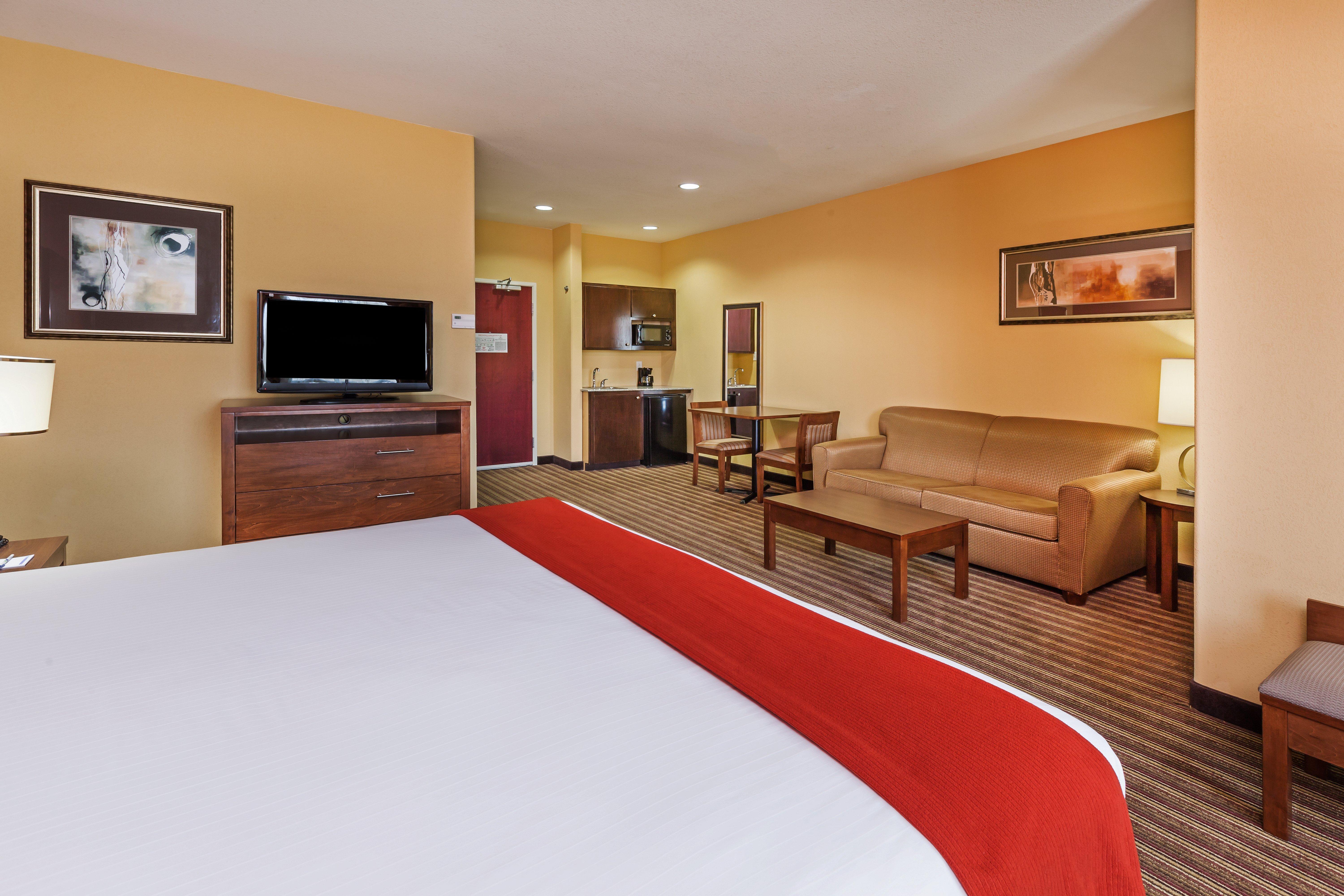 Holiday Inn Express & Suites Cleveland By Ihg Exterior foto